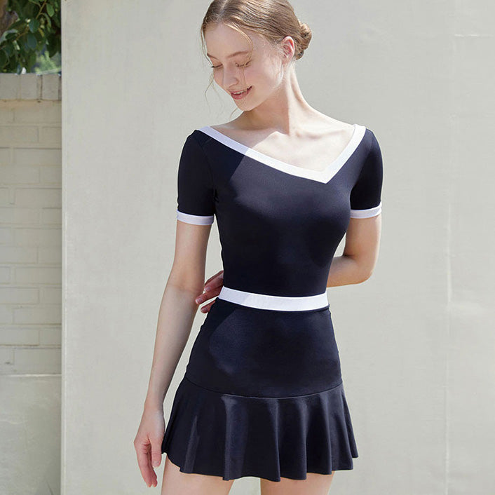 Rini 連身式泳裝+短裙【黑色】