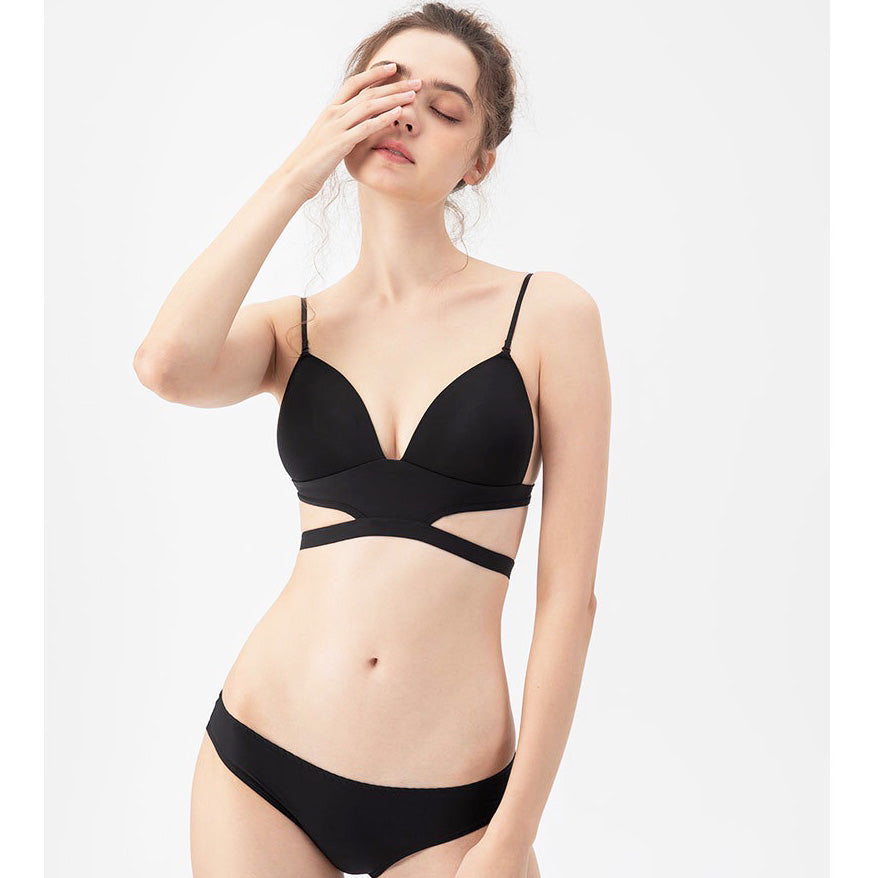 Dita Bra 無鋼圈大U露背內衣【深邃黑】