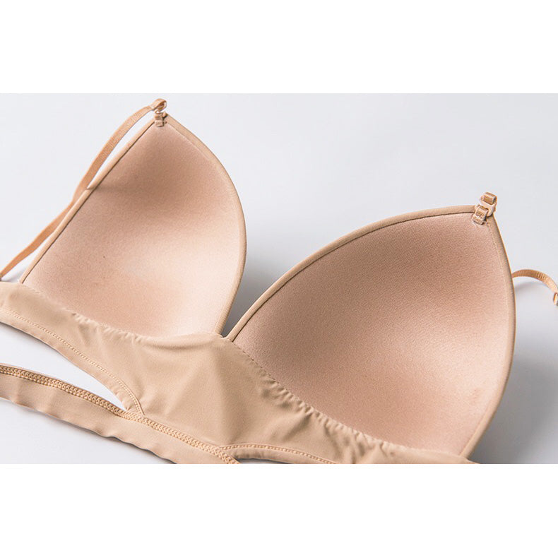 Dita Bra 無鋼圈大U露背內衣【白色】