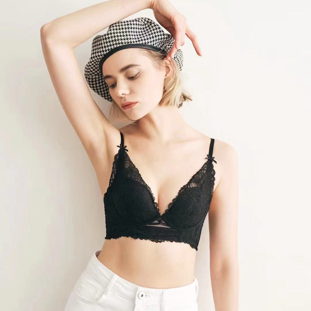 Lila Bra 無鋼圈蕾絲成套內衣【深邃黑】