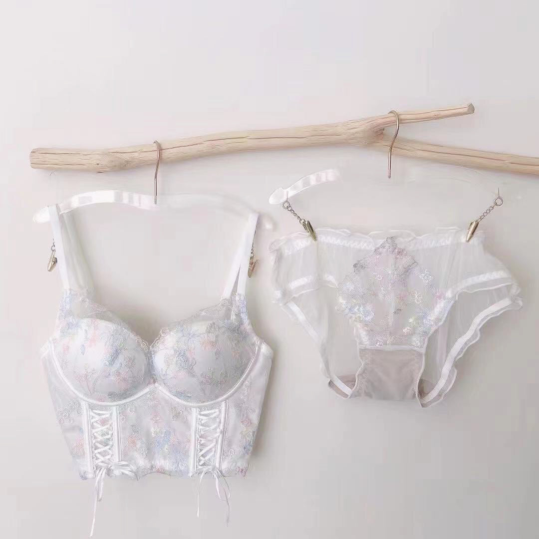 Ponza Bra 無鋼圈蕾絲成套內衣【清新白】