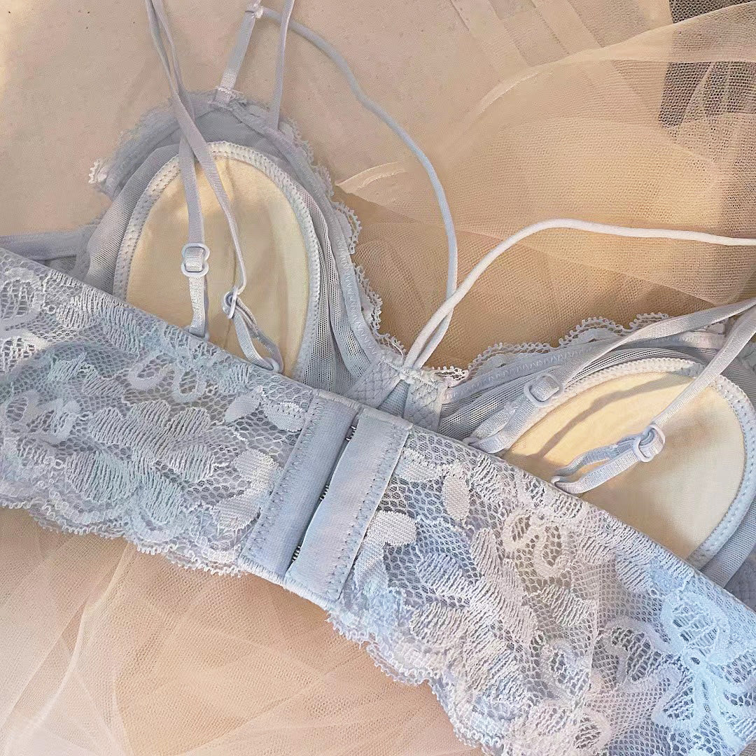 Tina Bra 無鋼圈蕾絲成套內衣 【粉藍】