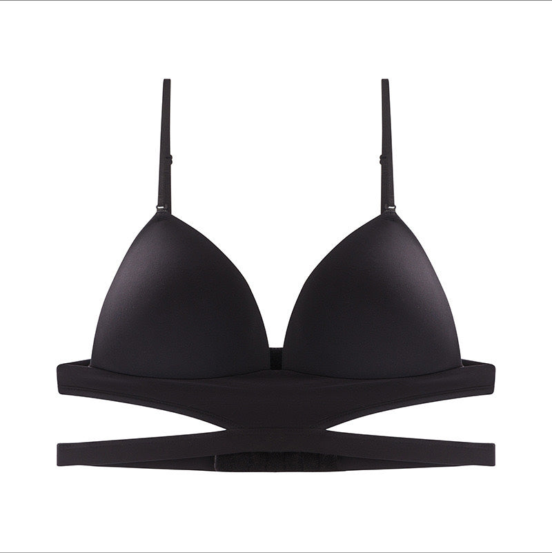 Dita Bra 無鋼圈大U露背內衣【深邃黑】