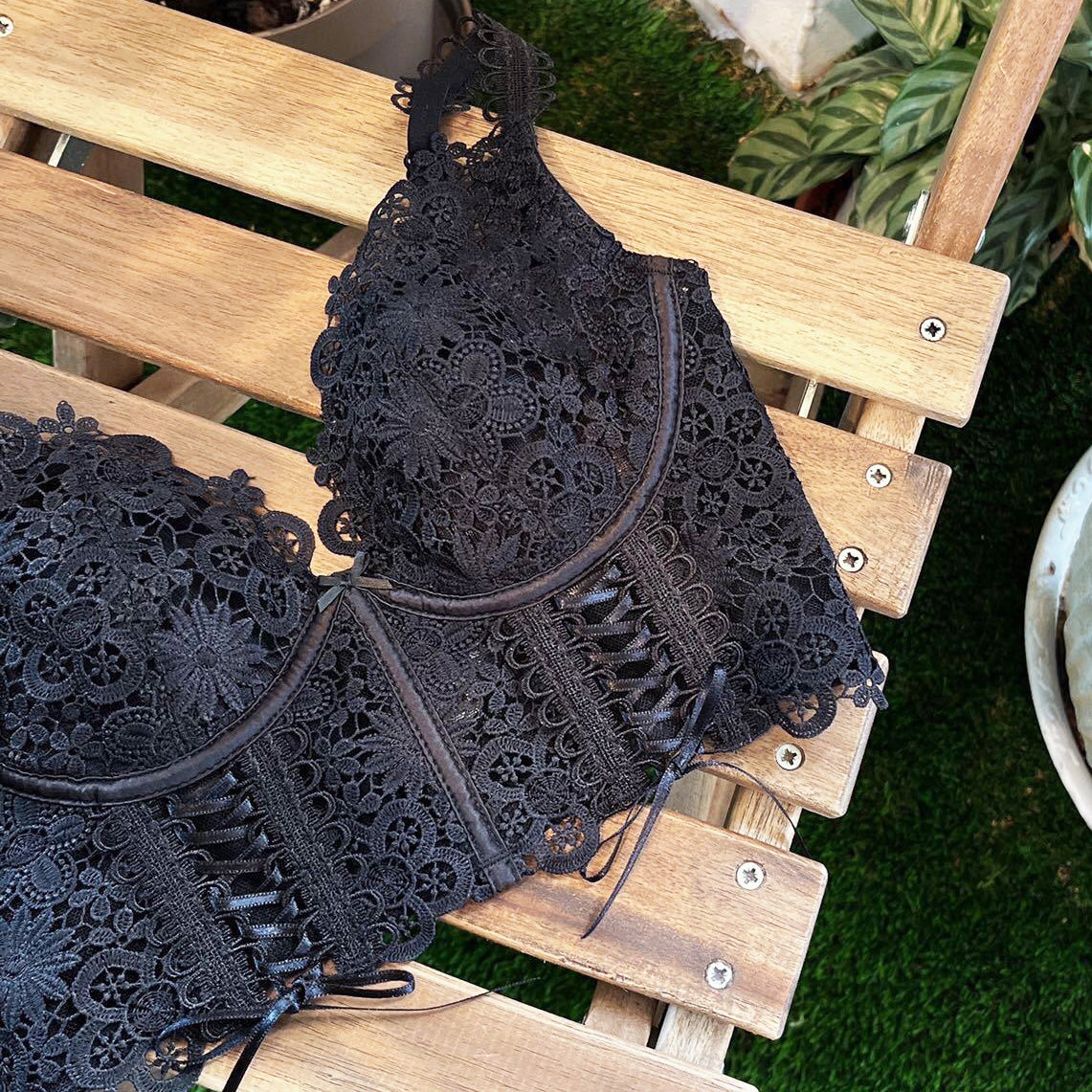 Nina Bra 集中無鋼圈成套內衣【深邃黑】