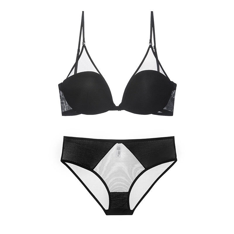 Rinca Bra 無鋼圈大U露背內衣【深邃黑】