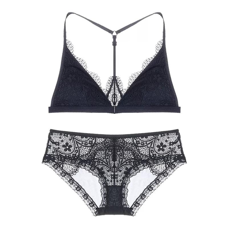 Bianca Bralette 無鋼圈蕾絲成套內衣【深邃黑】