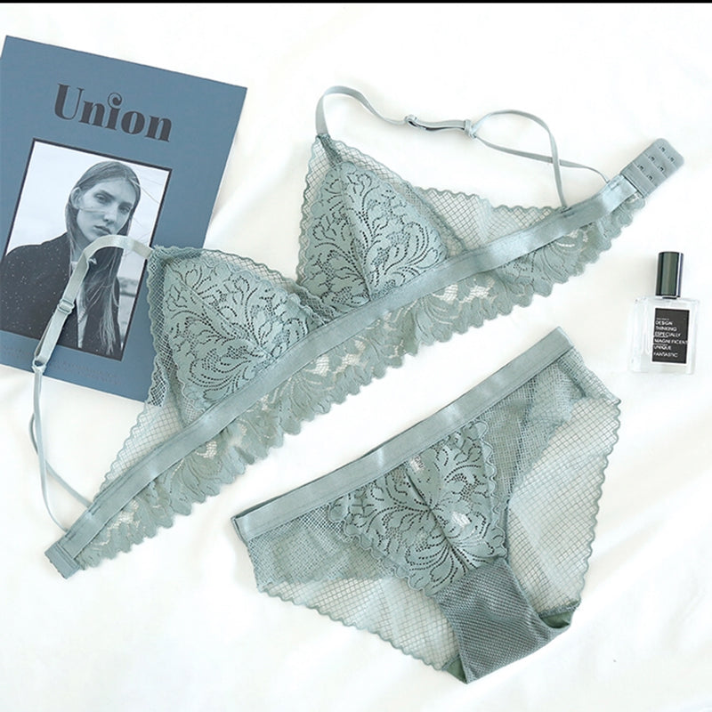 Nela Bralette 無鋼圈蕾絲成套內衣【灰冷綠】
