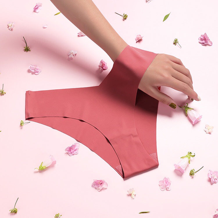 Lira 無痕深V低腰三角褲【任選3件599元】13色