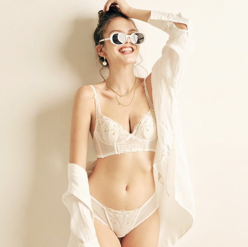 Beja Bra 無鋼圈蕾絲成套內衣 【清新白】