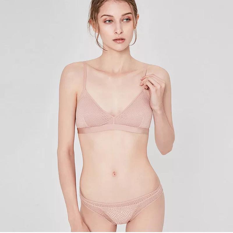 Coria Bralette 無鋼圈蕾絲成套內衣【嫩粉】