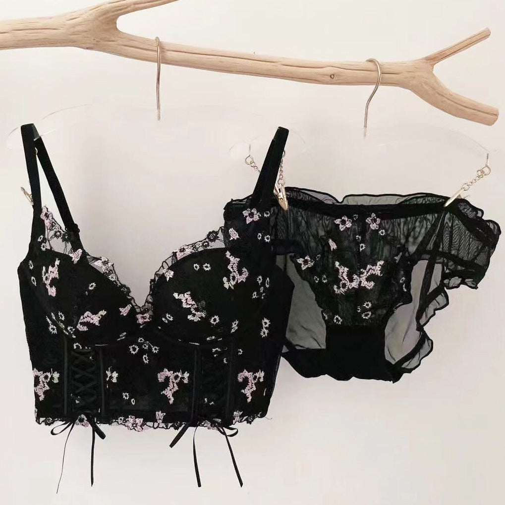 Ponza Bra 無鋼圈蕾絲成套內衣【深邃黑】