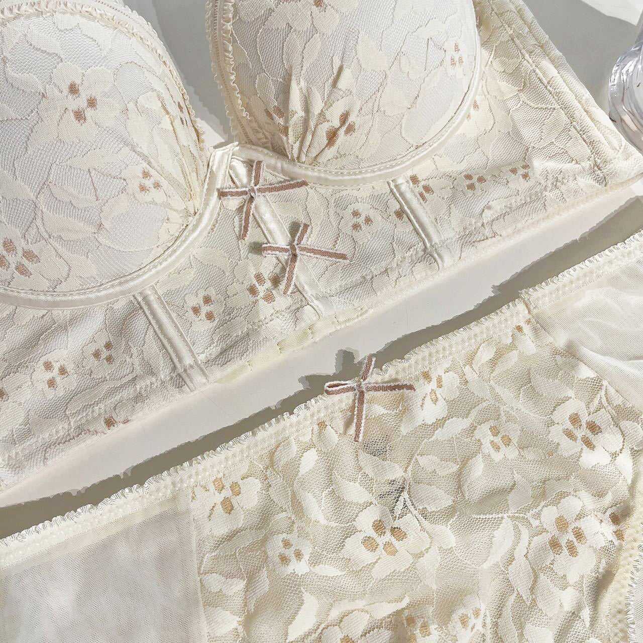 Tona Bra 集中無鋼圈成套內衣【奶油色】