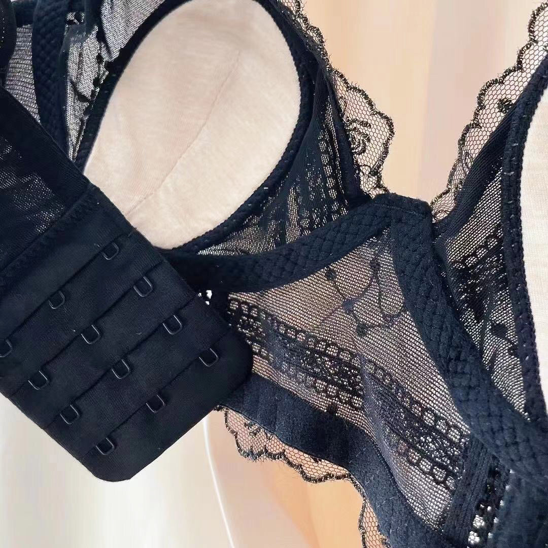 Beja Bra 無鋼圈蕾絲成套內衣 【深邃黑】